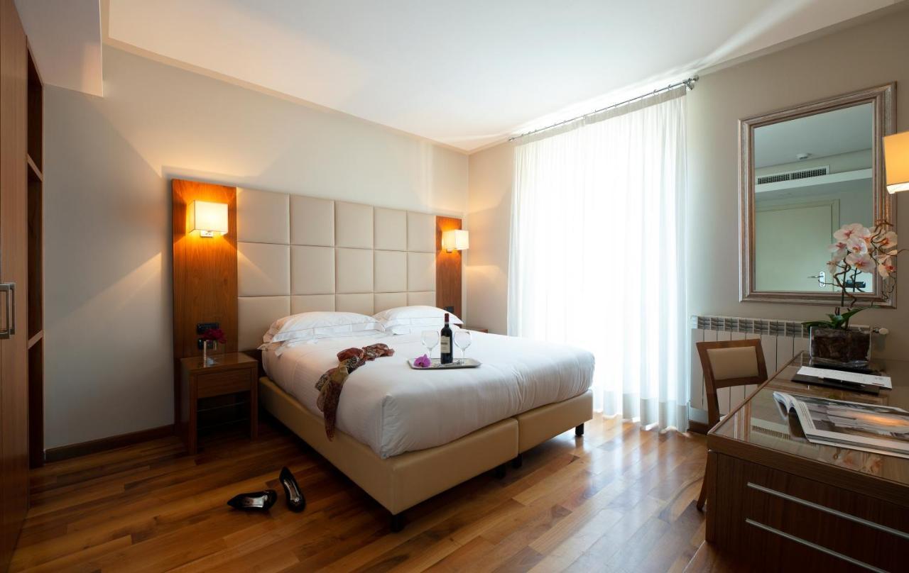 Hotel Fenice Milano Ngoại thất bức ảnh
