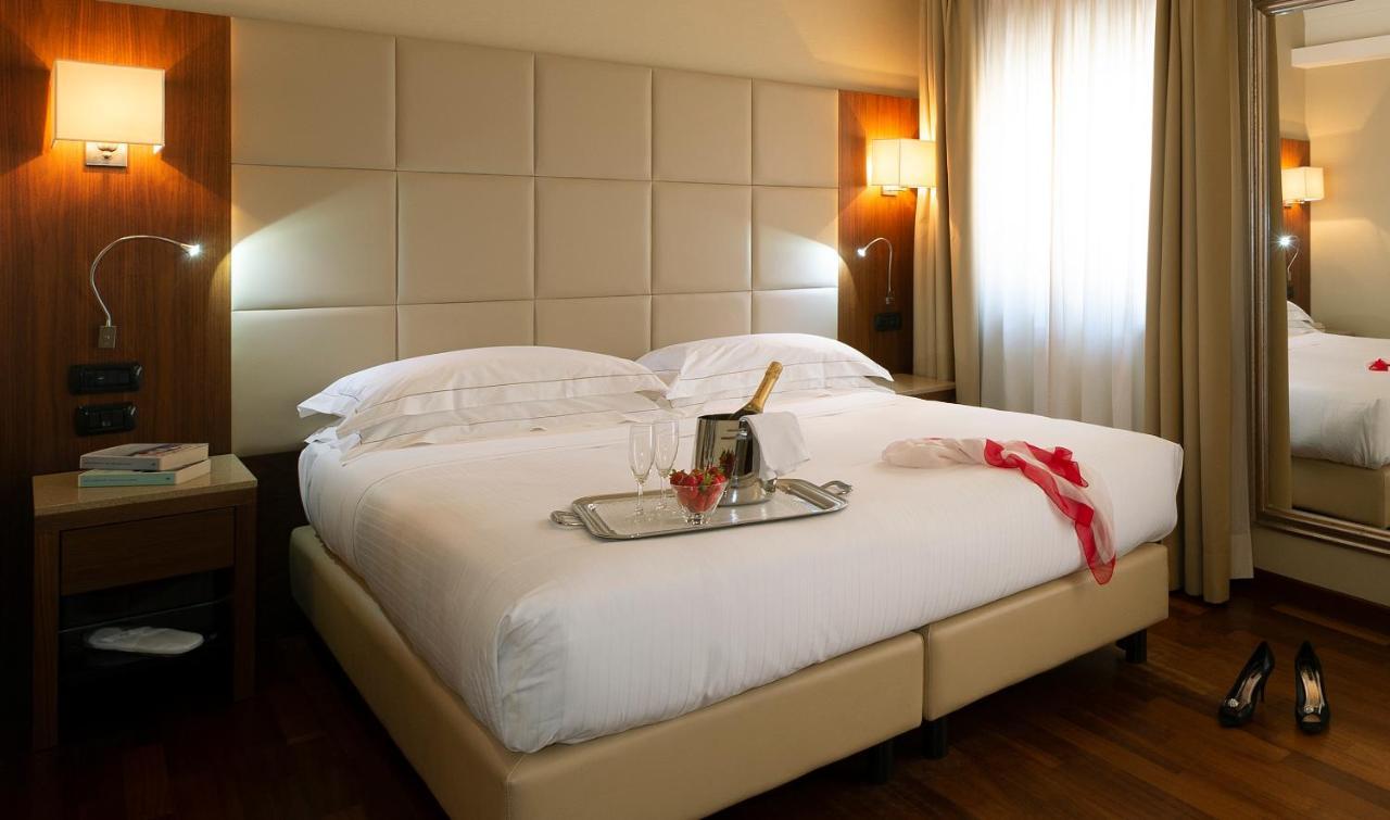 Hotel Fenice Milano Ngoại thất bức ảnh