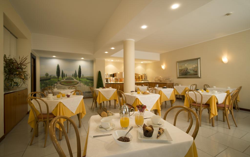 Hotel Fenice Milano Ngoại thất bức ảnh