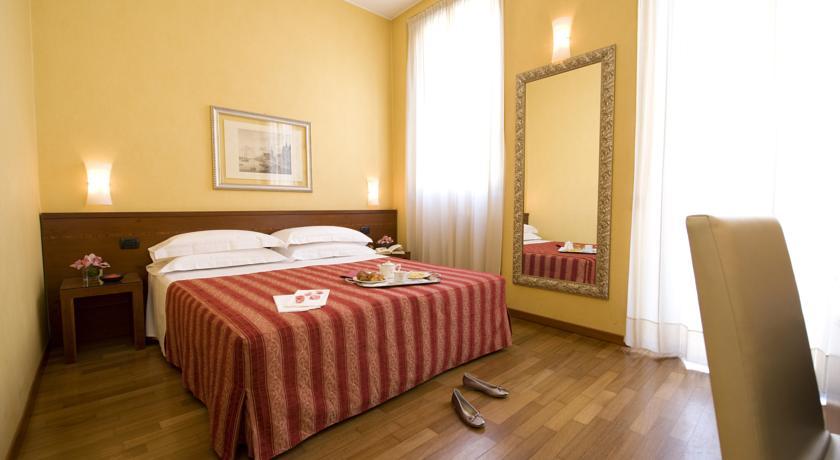 Hotel Fenice Milano Ngoại thất bức ảnh