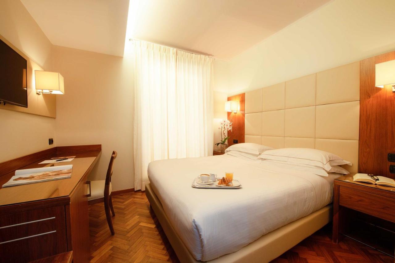 Hotel Fenice Milano Ngoại thất bức ảnh