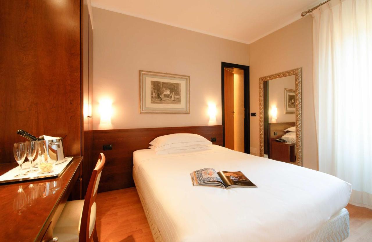 Hotel Fenice Milano Ngoại thất bức ảnh