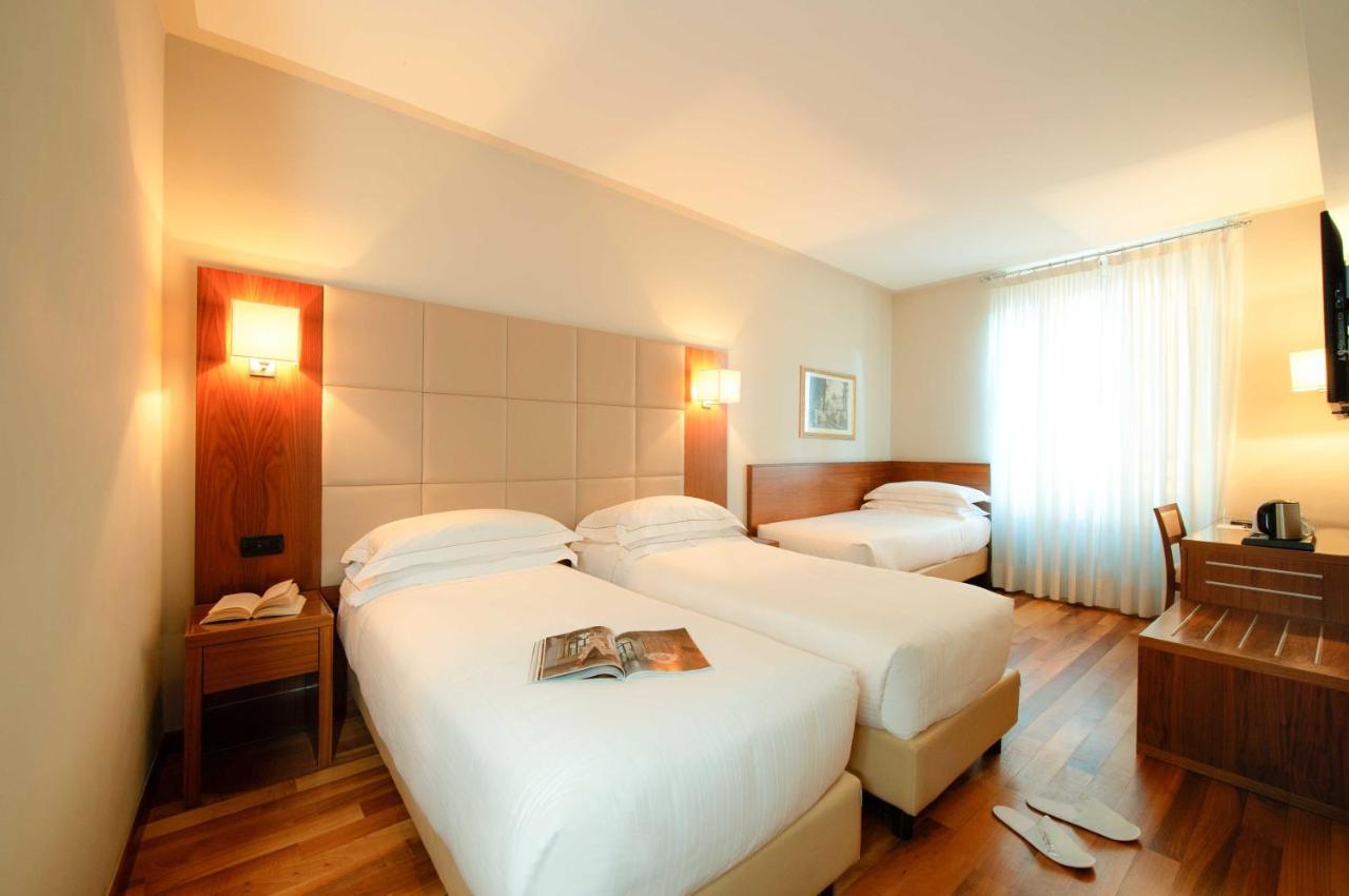 Hotel Fenice Milano Ngoại thất bức ảnh